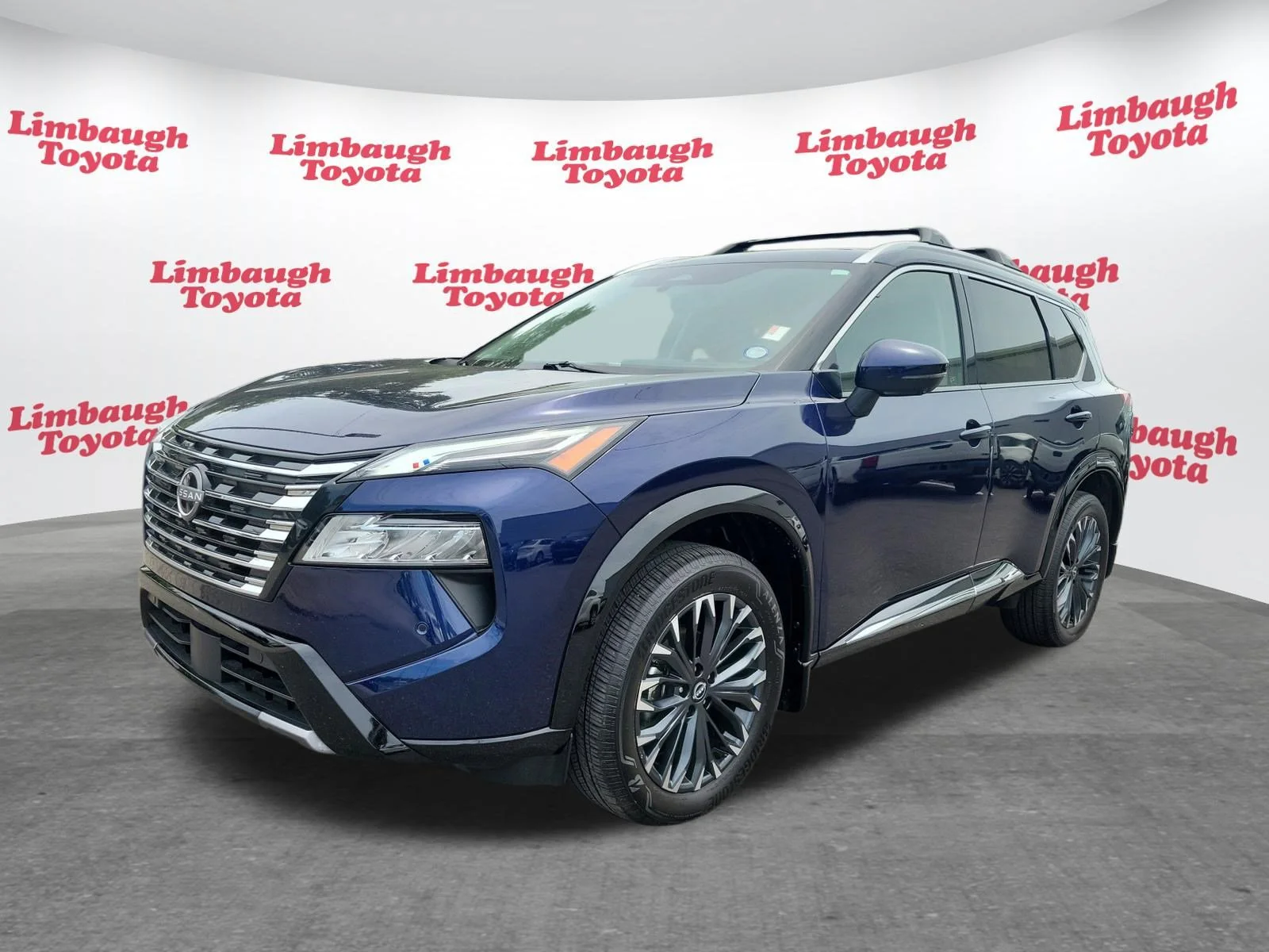 Used 2025 Deep Ocean Blue Pearl Nissan Platinum image 22