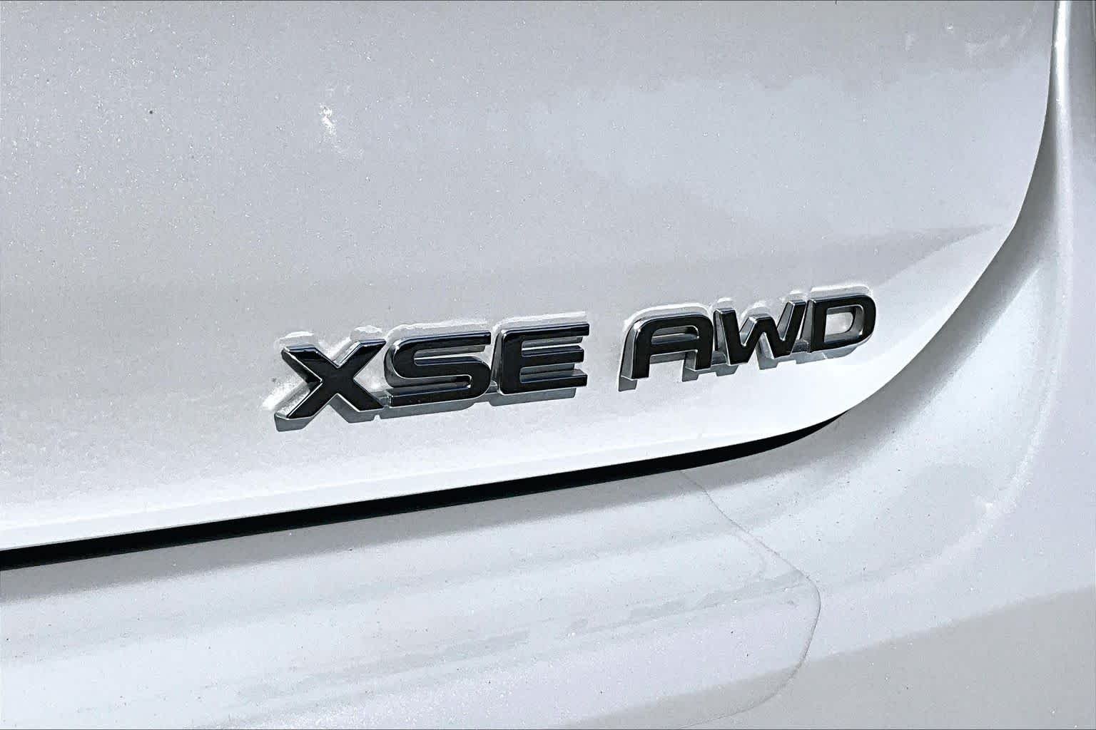 Certified Used 2024 Wind Chill Pearl Toyota XSE image 9
