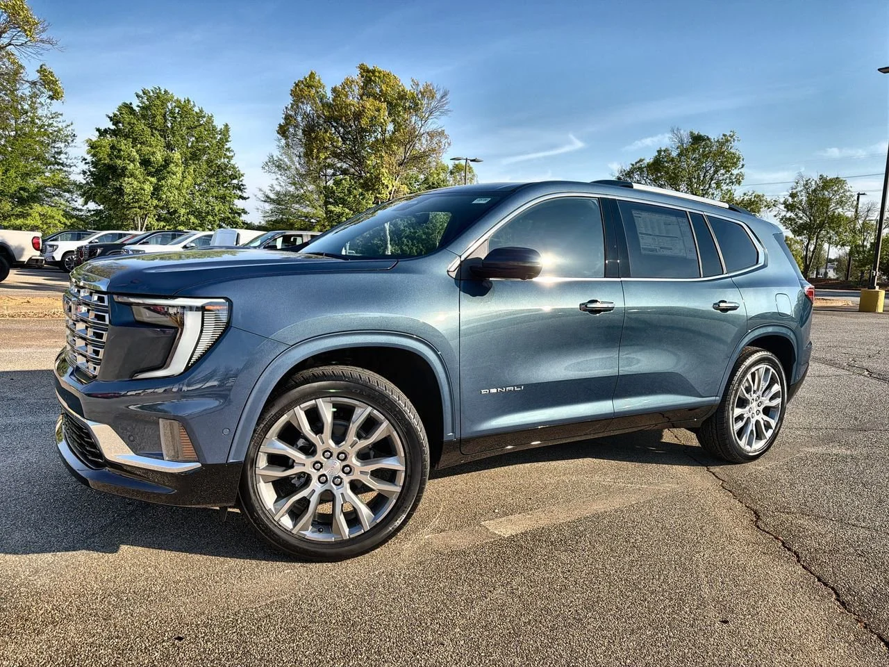 2026 GMC Acadia Denali FWD's photo