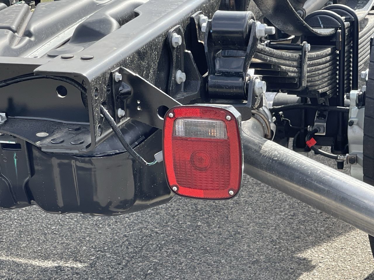 2025 Ford F-550 Super Duty Chassis Cab XL - Photo 9