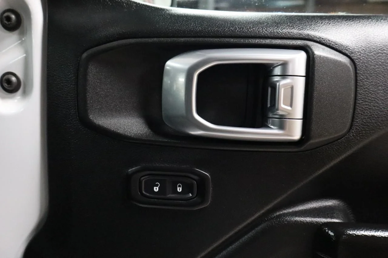 Used 2020 Bright White Clear Coat Jeep Sport S image 31