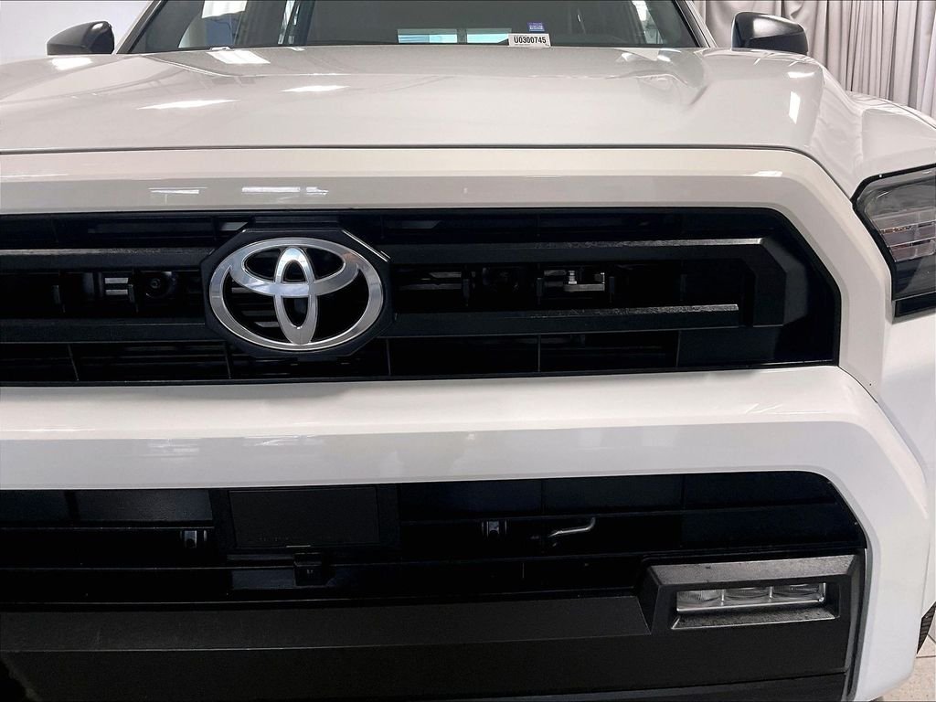 Used 2025 White Toyota SR5 image 32