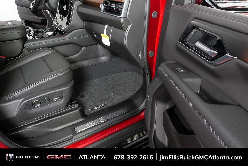 2026 GMC Yukon Denali - Photo 25