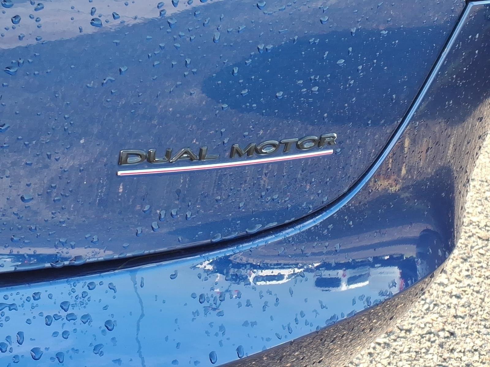 Used 2019 Deep Blue Metallic Tesla Long Range image 6
