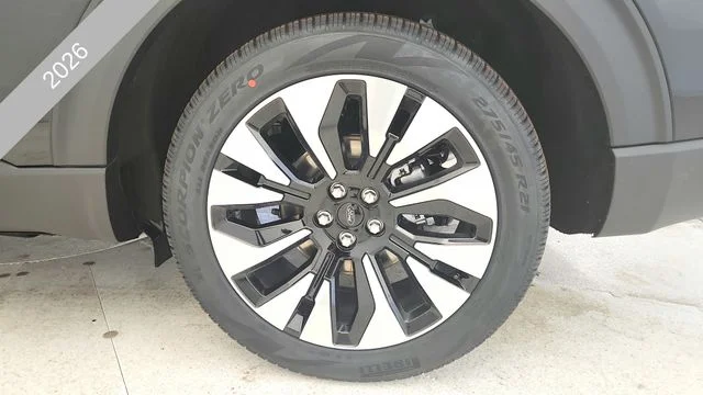 New 2026 Agate Black Metallic Ford Platinum™ image 26