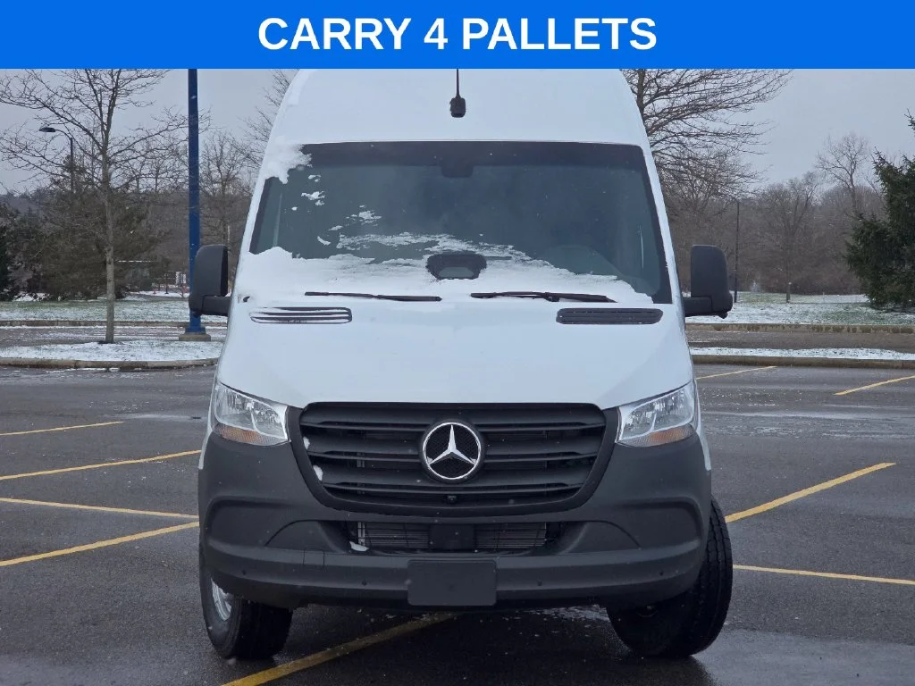 New 2026 Arctic White Mercedes-Benz Cargo 170 WB image 8