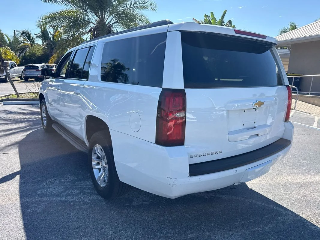 Used 2018  Chevrolet LS image 3