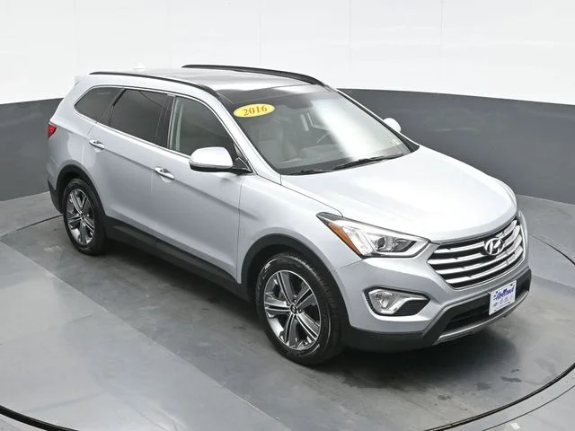 Used 2016 Silver Hyundai Limited image 14