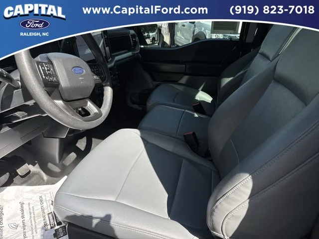 Used 2025 Silver Ford XL image 17