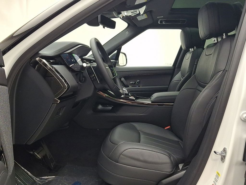 New 2026 Ostuni Pearl White Land Rover Dynamic SE image 10
