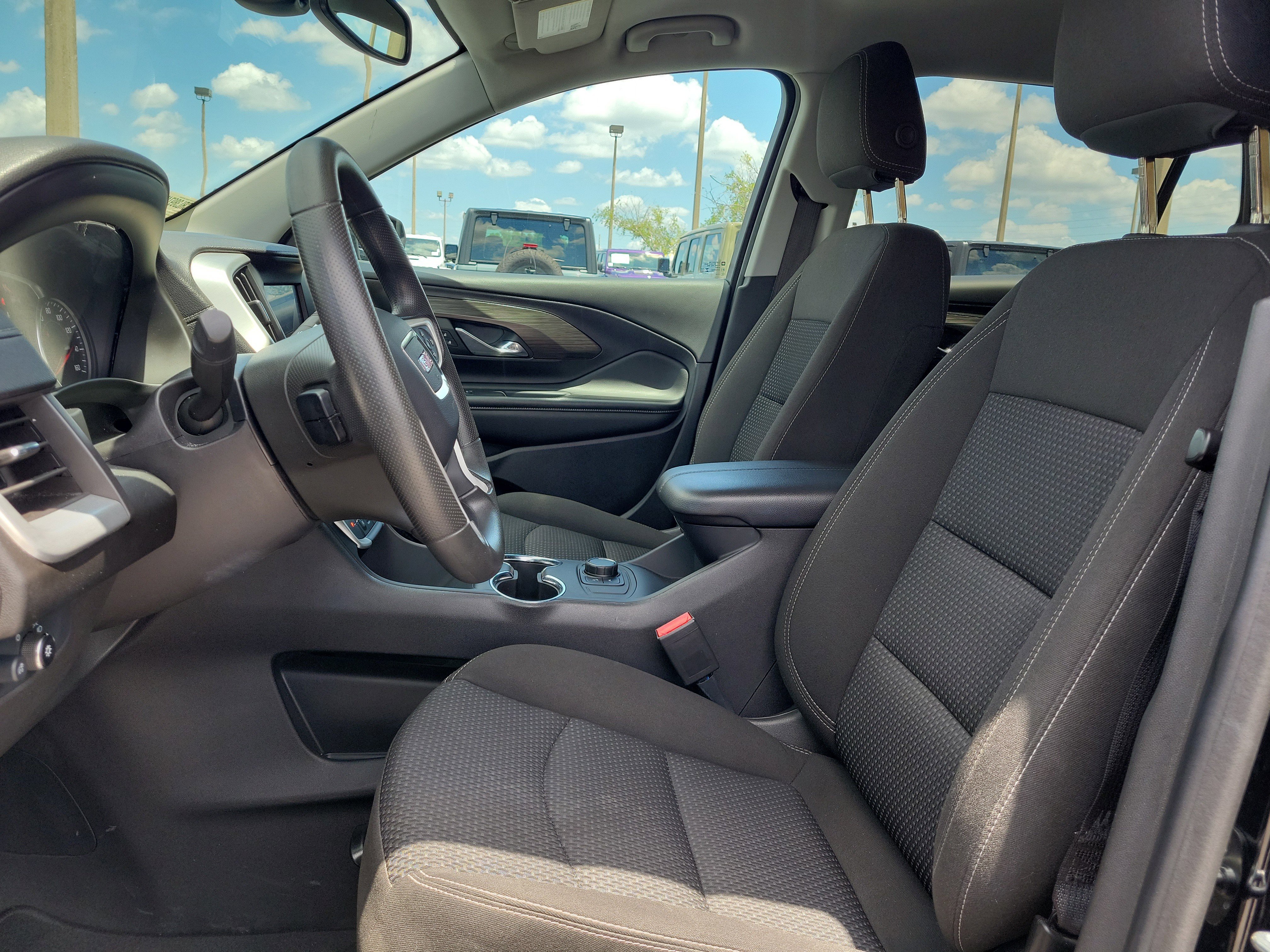 Used 2024 Ebony Twilight Metallic GMC SLE image 13