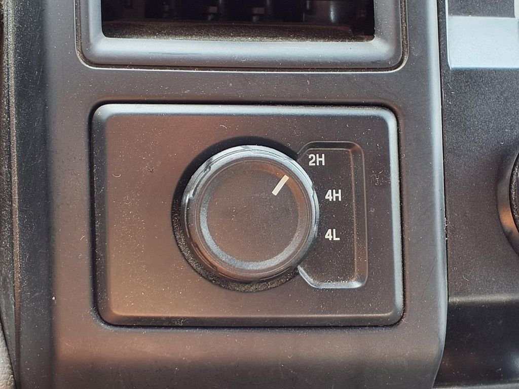 Used 2019 Black Ford XL image 26