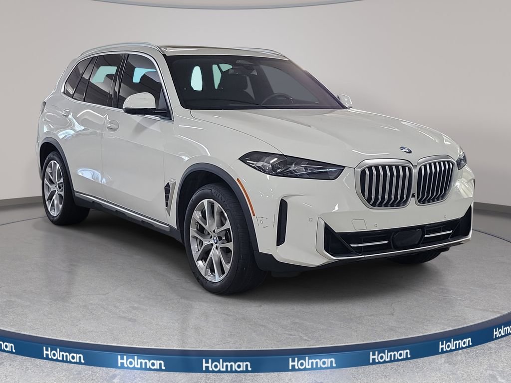 Certified Used 2024 Alpine White BMW sDrive40i image 4