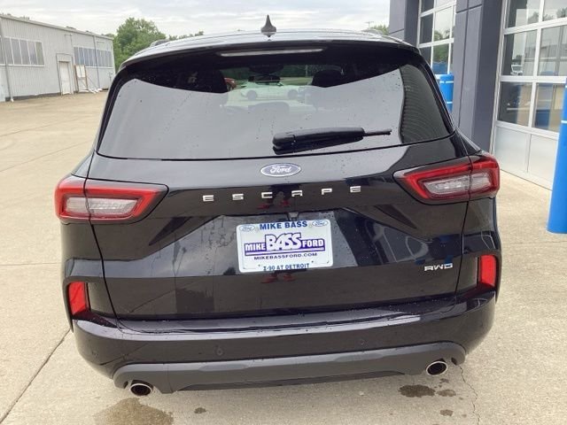 Certified Used 2024 Black Metallic Ford ST-Line image 12
