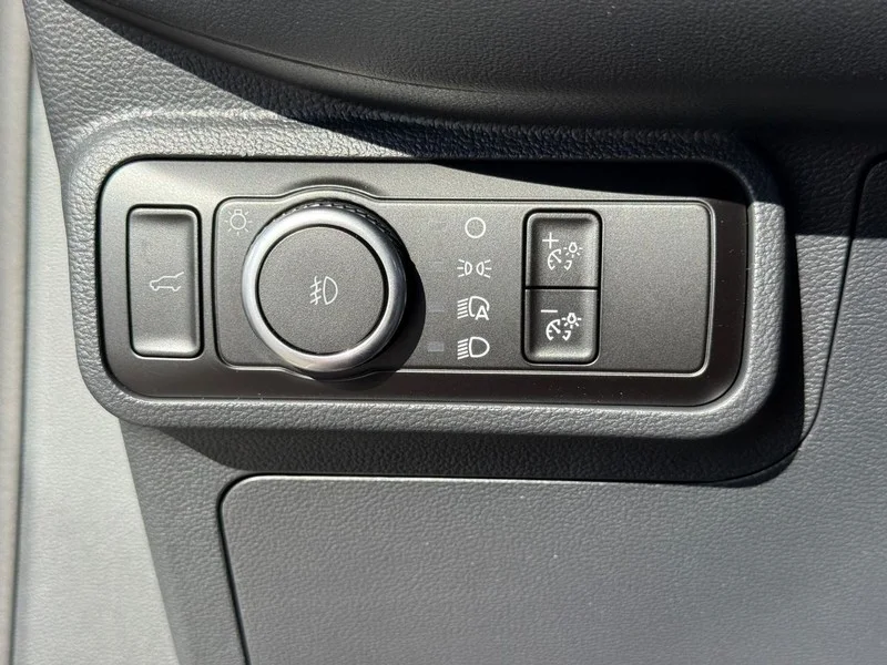 New 2026 Star White Metallic Tri-Coat Ford Tremor 4WD image 19