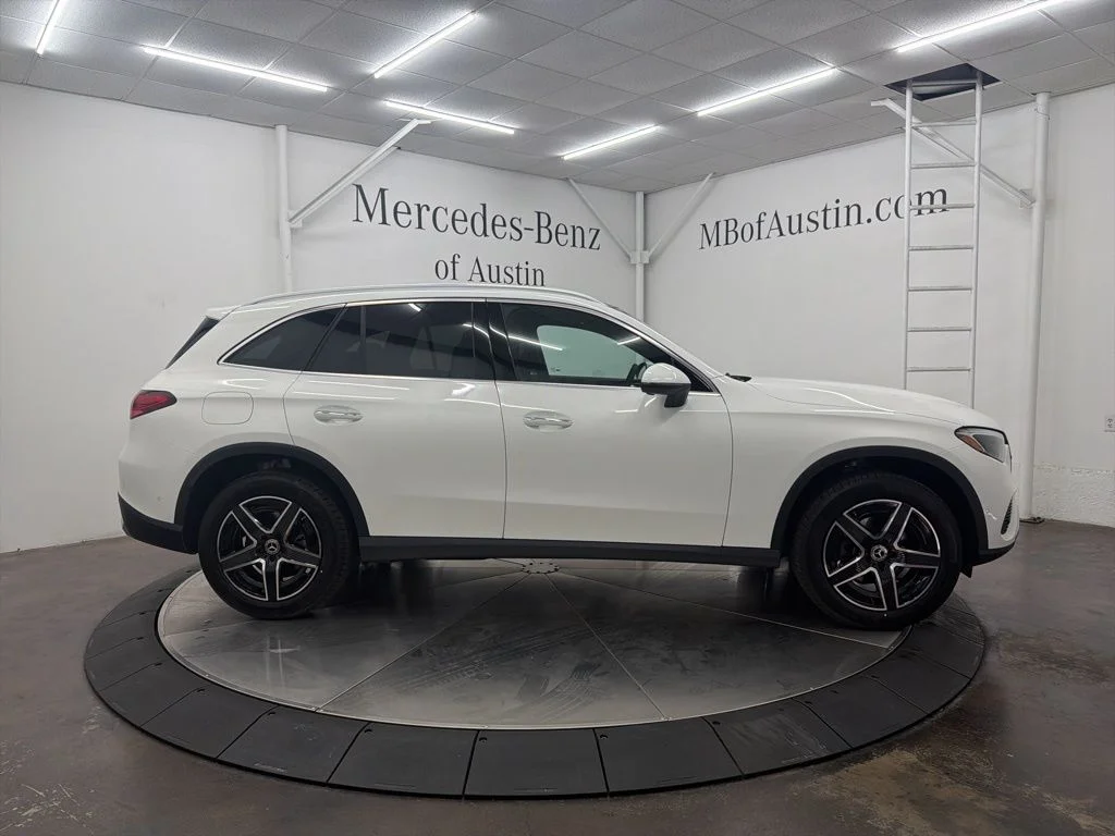 Used 2026 White Mercedes-Benz GLC 300 image 8