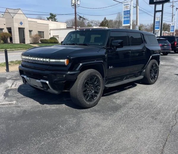 2024 GMC HUMMER EV