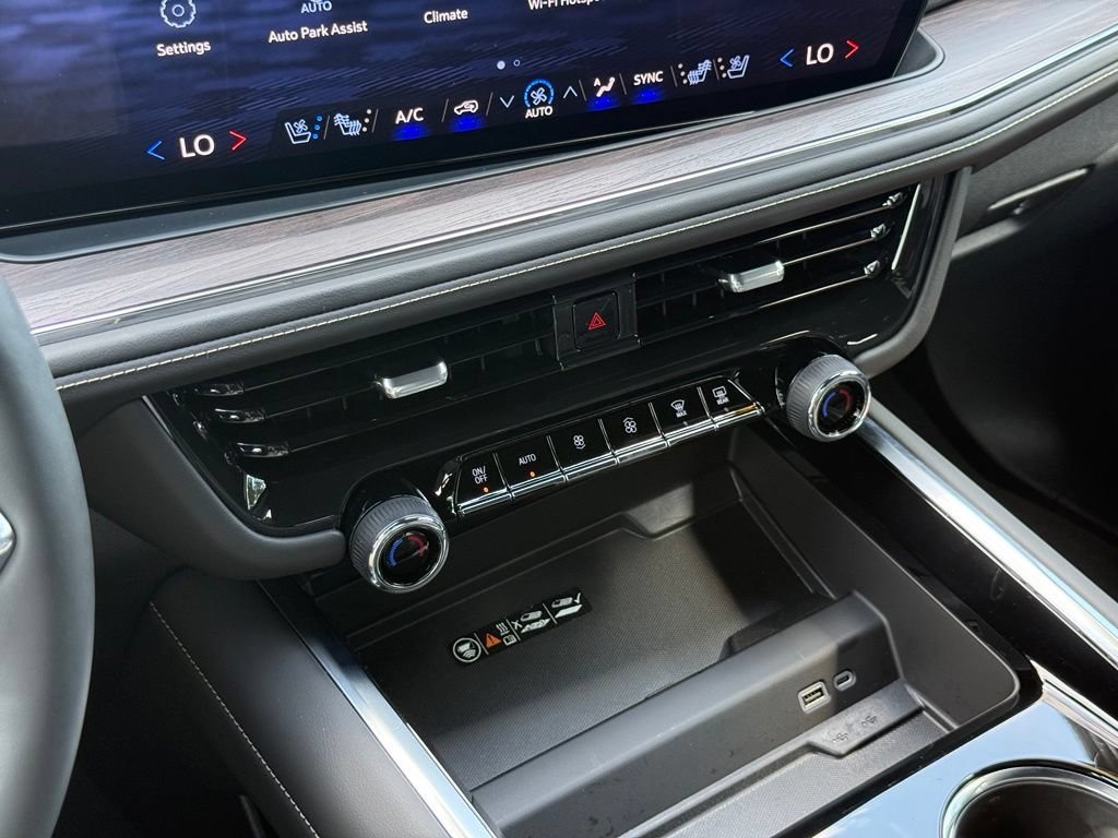 2025 Chevrolet Tahoe Premier - Photo 37