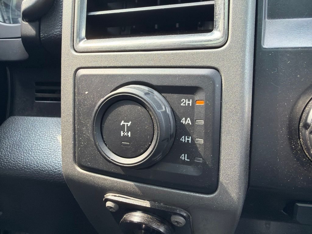 Used 2017 White Ford Raptor image 31