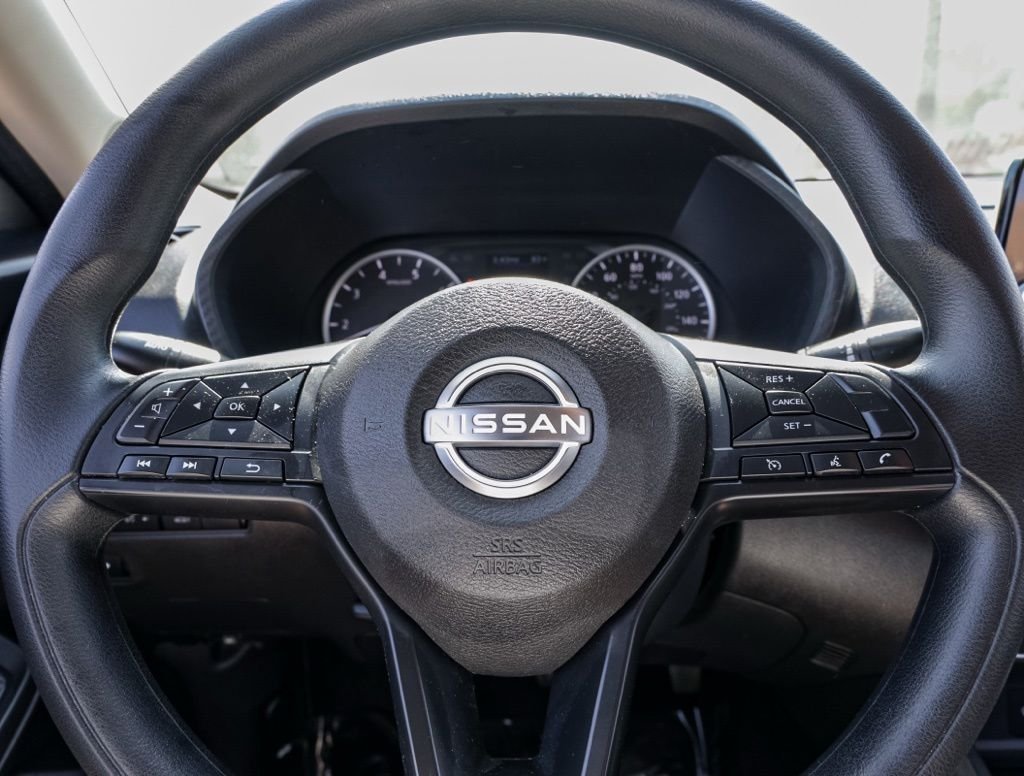Used 2024 Gray Nissan S image 23