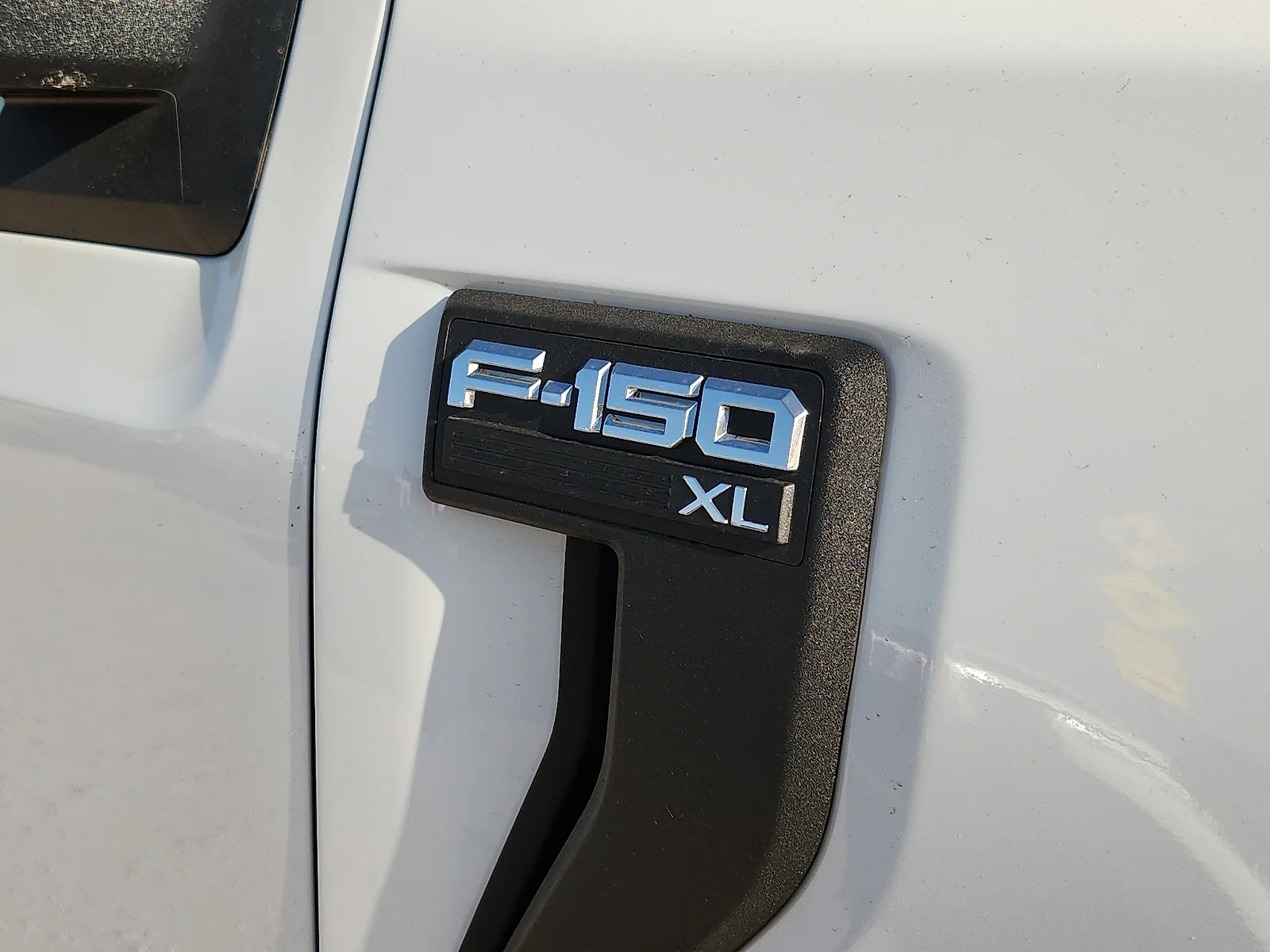 New 2026 Oxford White Ford XL image 10