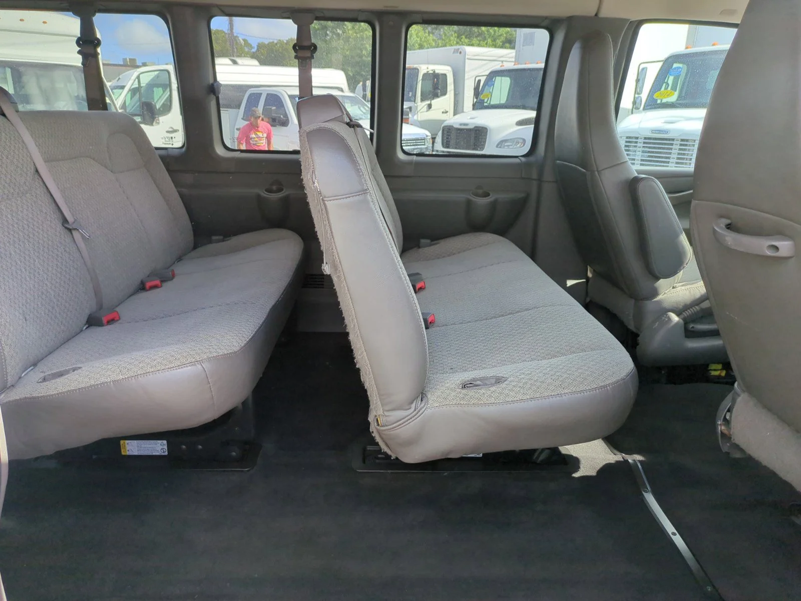 2019 Chevrolet Express Passenger LT - Photo 8