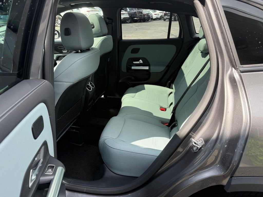 New 2026 Mountain Grey Metallic Mercedes-Benz GLA 250 image 7