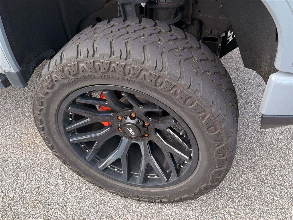 Used 2024 Thunderstorm Gray GMC Elevation image 7