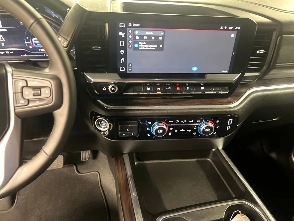 2025 GMC Sierra 2500HD SLT - Photo 21