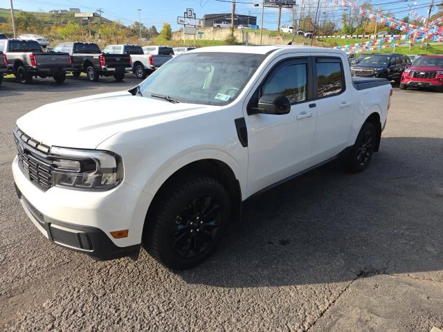 Certified Used 2024 Oxford White Ford Lariat image 36