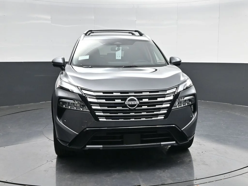 New 2026 Gray Nissan Platinum image 8