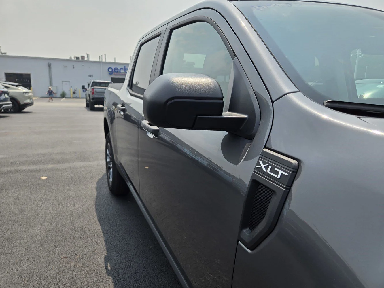 New 2026 Carbonized Gray Metallic Ford XLT image 26