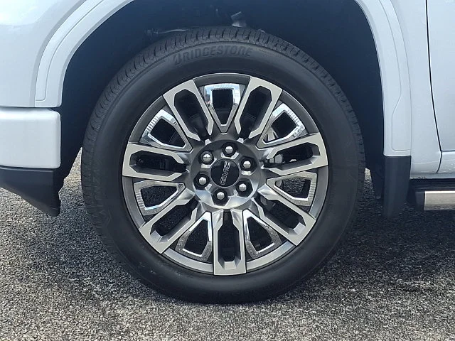 New 2026 Glacier White Tricoat GMC Denali Ultimate image 8