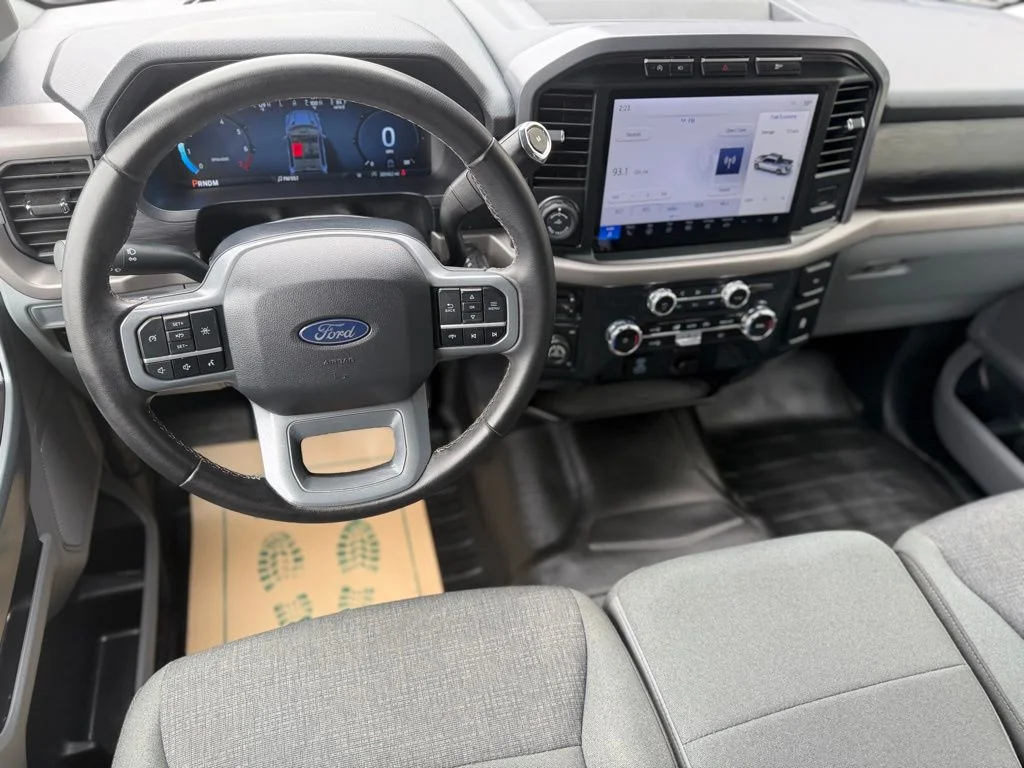 Used 2024 White Ford XLT image 15