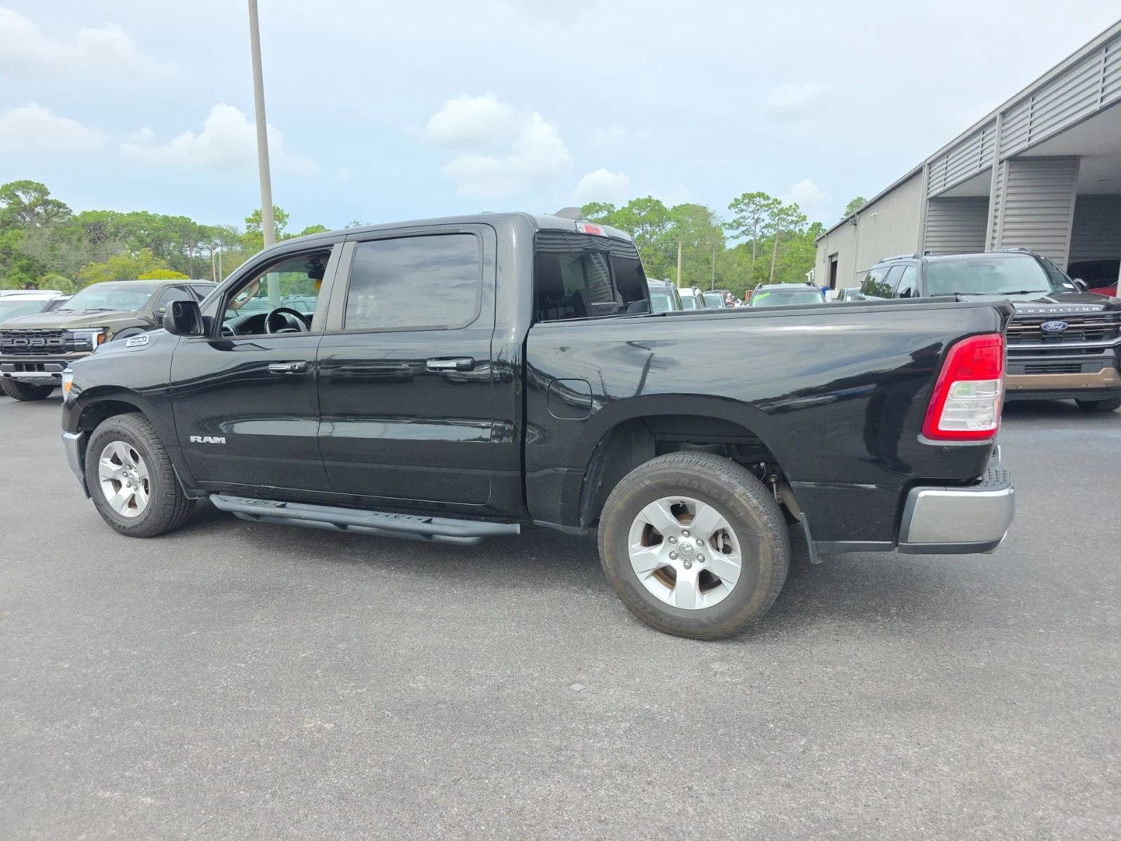 Used 2019 Black Ram Big Horn/Lone Star image 6