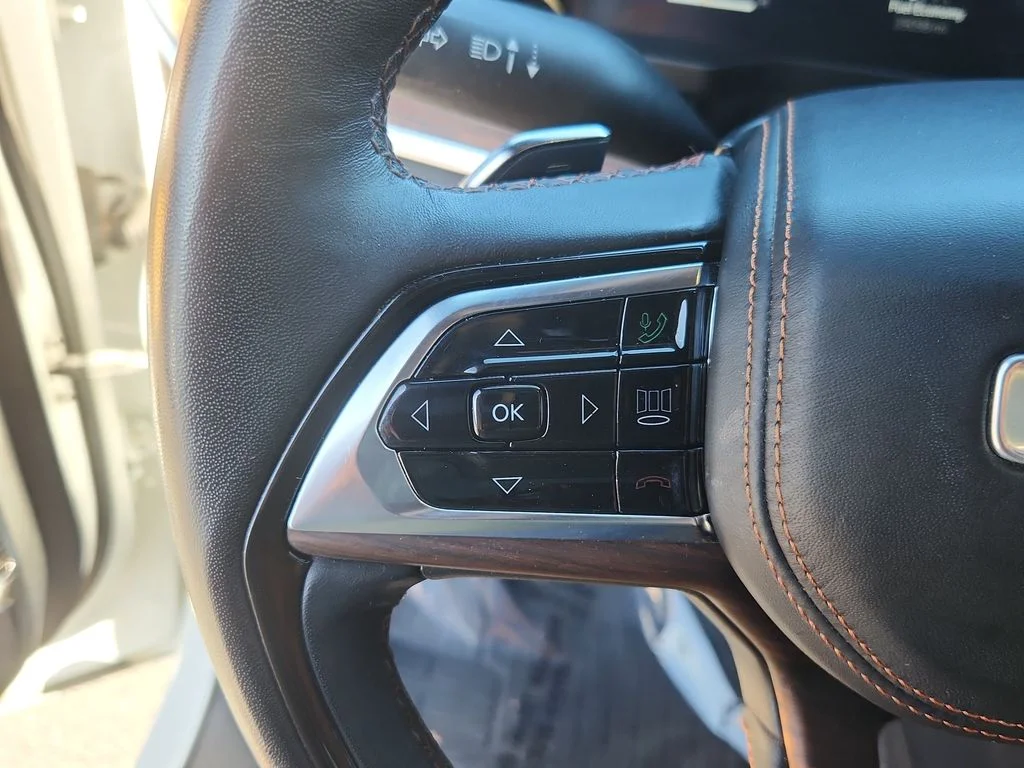 Used 2023 White Jeep Summit image 22
