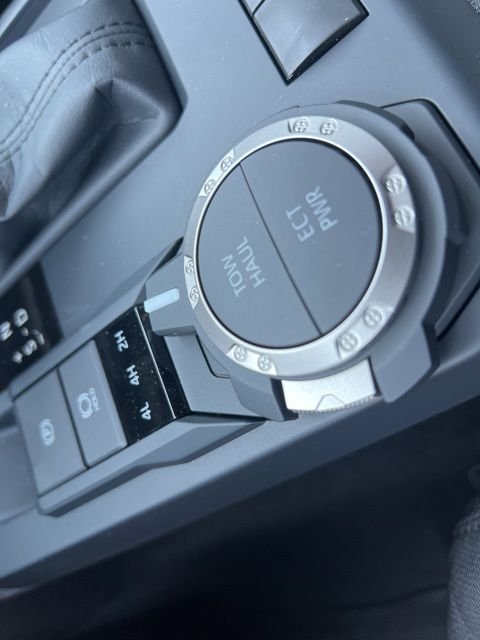 2026 Toyota Tacoma SR5 - Photo 27