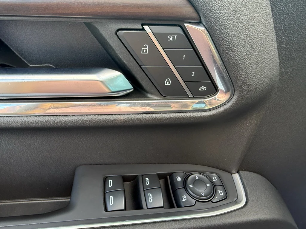 2024 GMC Sierra 1500 SLT - Photo 13