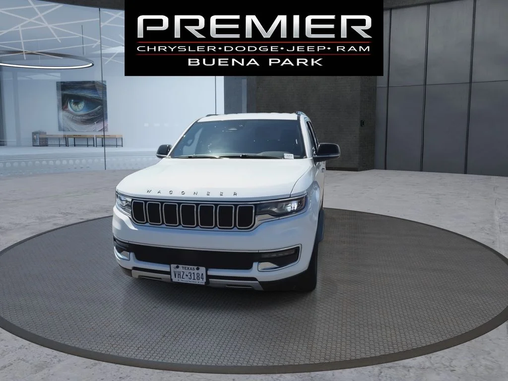 Used 2024 White Jeep Series II image 3
