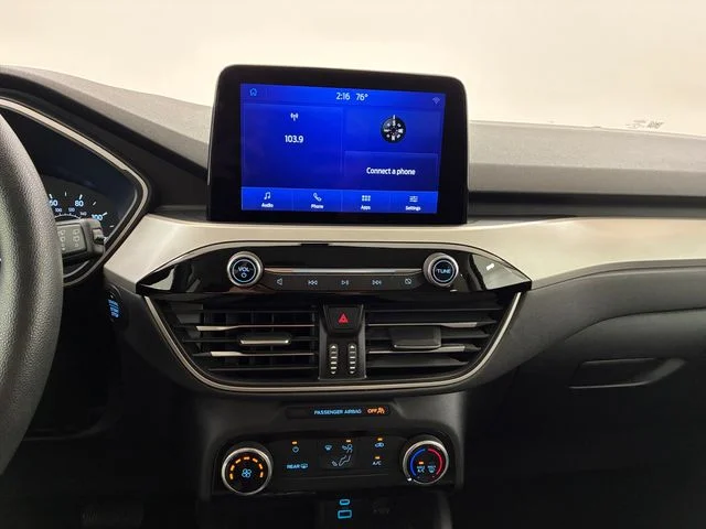 Used 2022 White Ford SE image 26