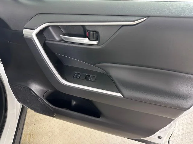 Used 2023 White Toyota Woodland Edition image 9