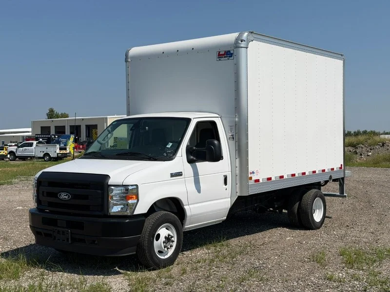 New 2026 Oxford White Ford 12FT BOX image 1