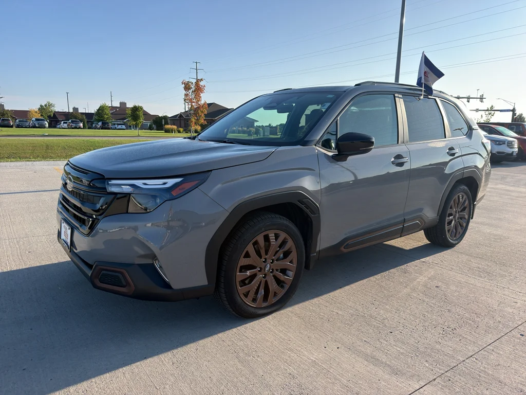 Used 2026 RIVER ROCK PEARL Subaru Sport image 2