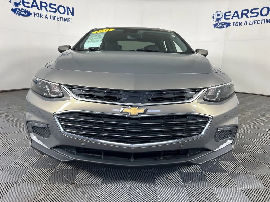 Used 2017 Chevrolet Malibu Premier with VIN 1G1ZH5SX7HF281562 for sale in Zionsville, IN