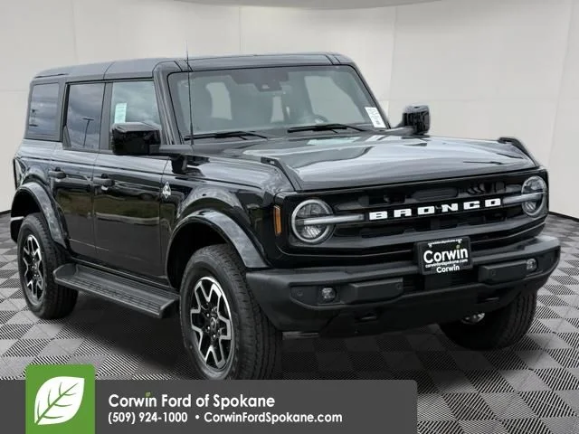 2026 Ford Bronco Outer Banks 4x4's photo
