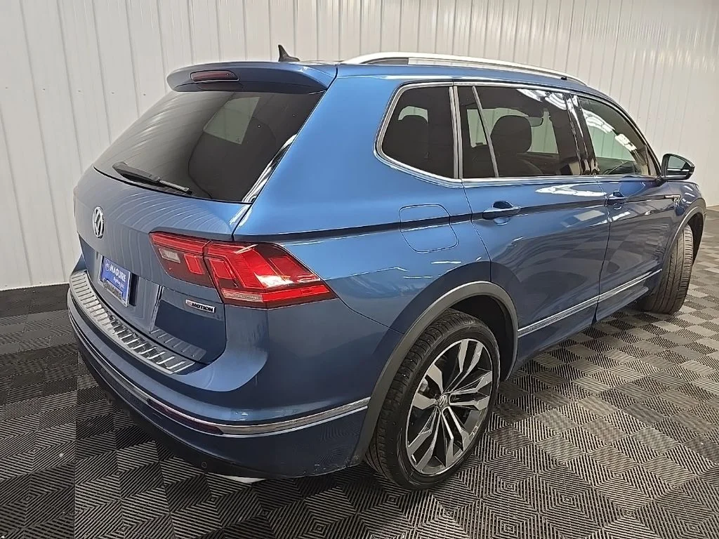 Used 2020 Blue Volkswagen 2.0T SEL Premium R-Line image 10