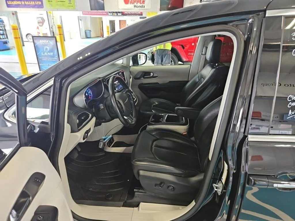 Used 2021 Black Chrysler Touring L image 12