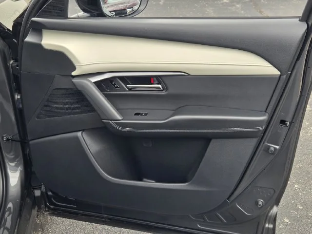 New 2026 Machine Gray Metallic Mazda 2.5 S Select AWD image 4