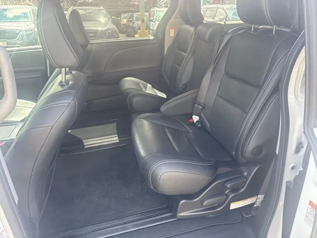 Used 2020 White Toyota SE image 11