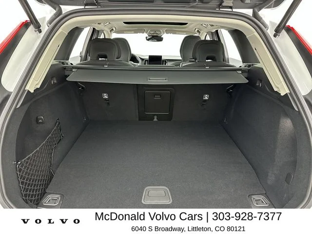 2026 Volvo XC60 Plus - Photo 24
